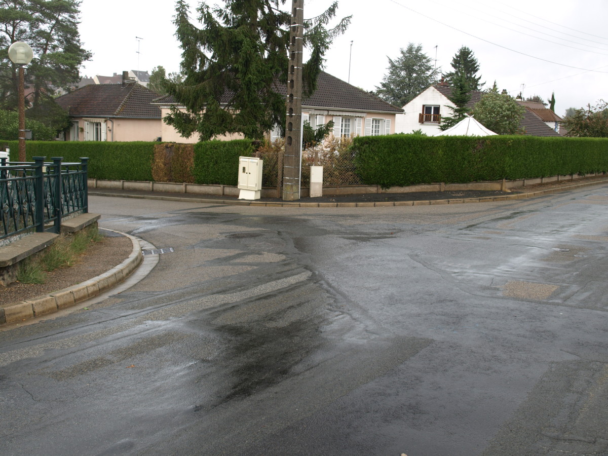 Toujours une mauvaise signalisation des gravillons sur la voie publique